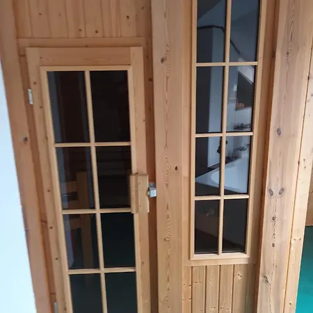1 Mehrbettzimmer Mit Ausstattung Apartment *