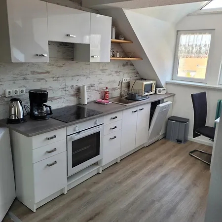 1 Mehrbettzimmer Mit Ausstattung Apartment