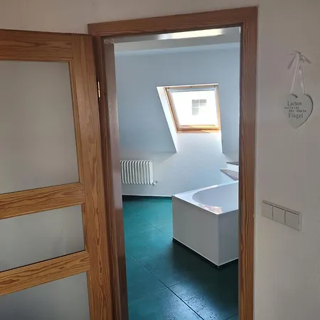 1 Mehrbettzimmer Mit Ausstattung Apartment *